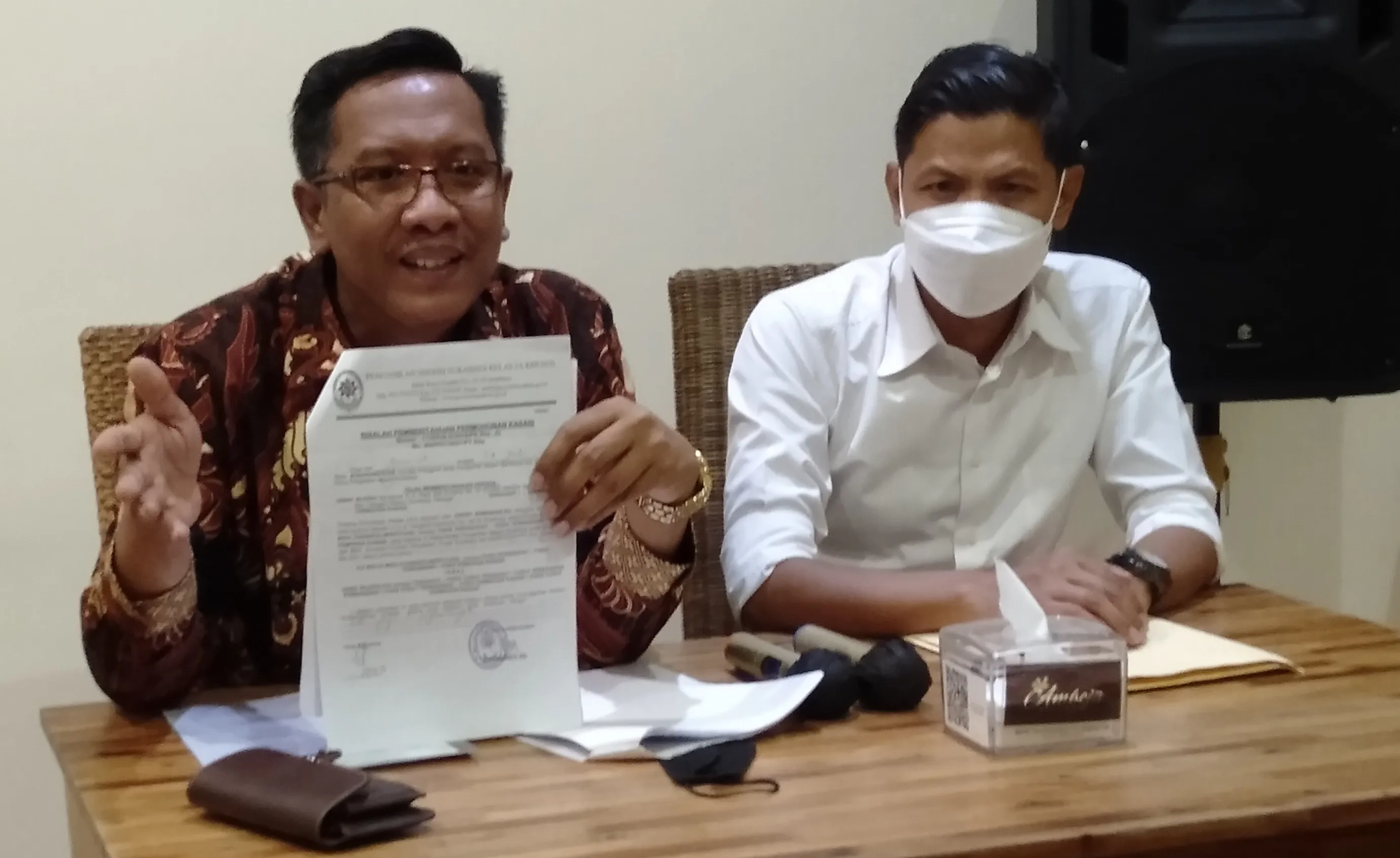 Advokat Masbuhin Gugat Pelapor dan Polisi 