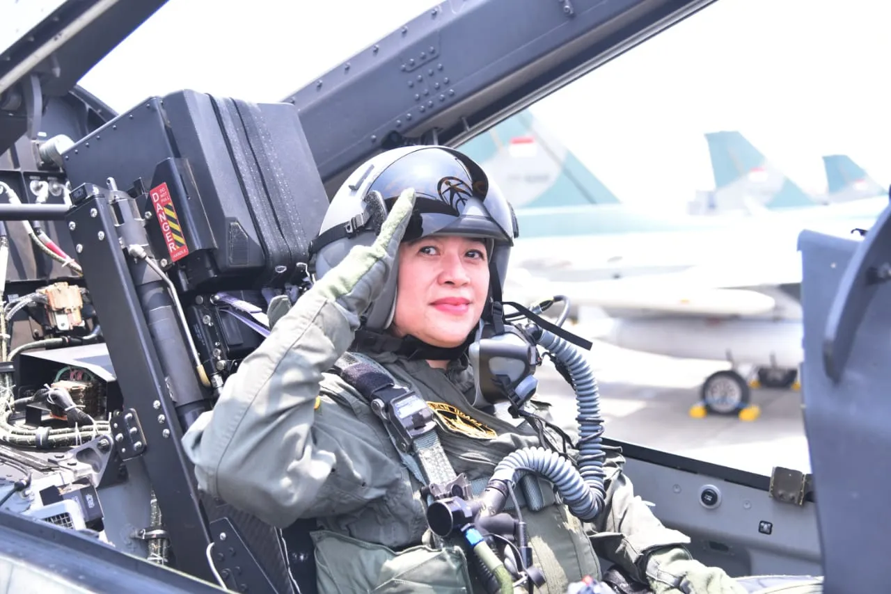 Hebat! Puan Maharani Tiba-tiba Jadi Pilot Jet Tempur, Kok Bisa ?