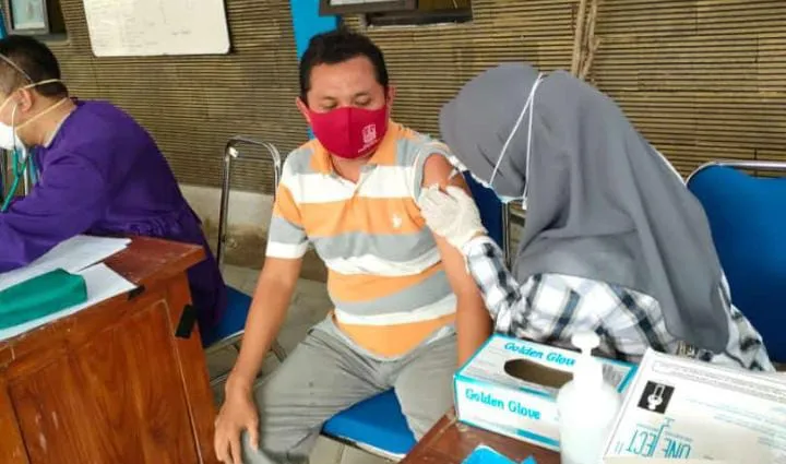 Vaksinisasi di Sampang Capai 30 Persen