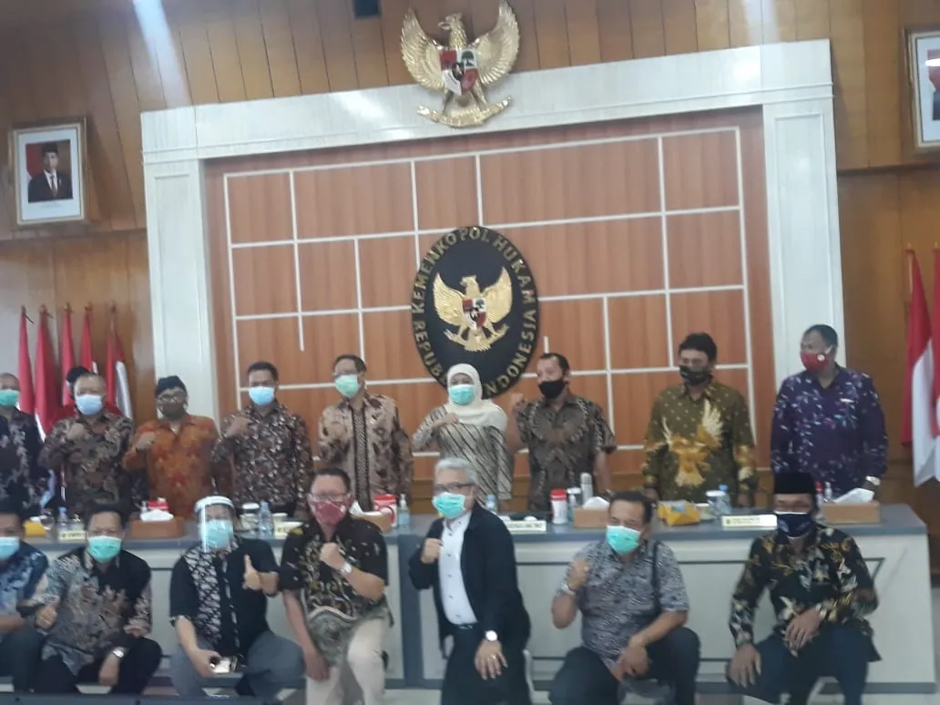 Gubernur Khofifah Kawal Aspirasi Buruh Jatim Hingga ke Jakarta