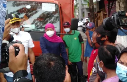Gubernur Khofifah Sidak Sejumlah Pintu Air di Sampang 