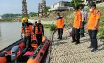 BPBD Jatim dan Tim Sar Gabungan Sisir Lokasi Kecelakaan Air di Bojonegoro