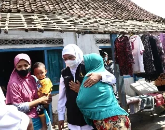 Khofifah: Perbaikan rumah ditanggung Jatim, Pemkab Madiun dan BAZNAS
