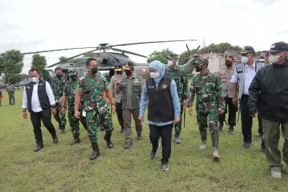 Gubernur Khofifah Berkantor di Lumajang