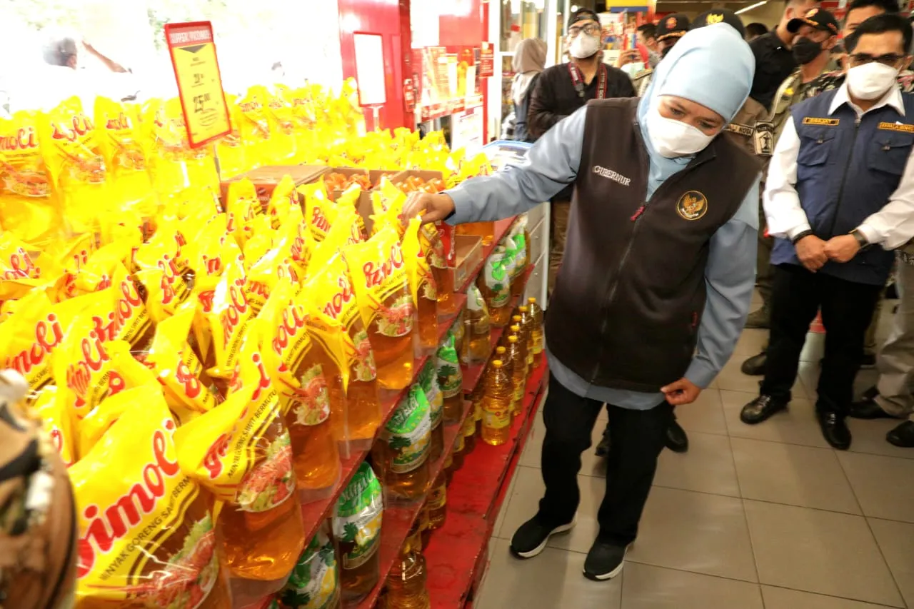 Gubernur Khofifah Minta Pemda dan APRINDO Jaga Rantai Pasokan