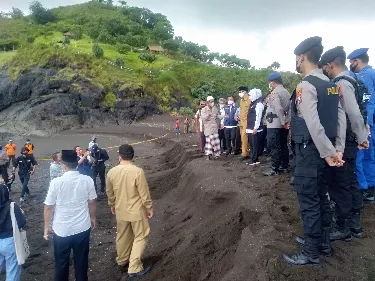 Gubernur Jatim Khofifah Santuni Keluarga Korban Ritual Maut Jember