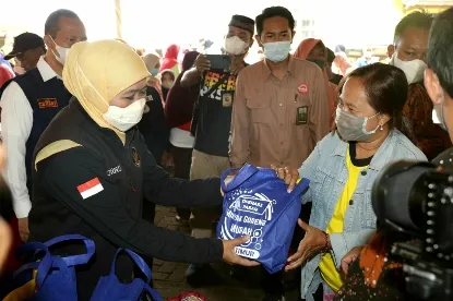Gubernur Khofifah Minta Distributor Minyak Goreng Tidak Menunda Penyaluran 