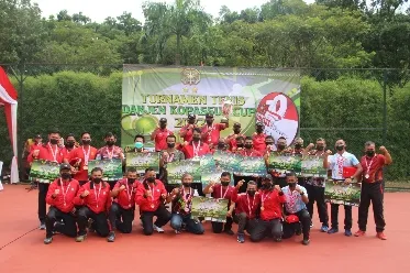 Komandan Grup 1 Kopassus Tutup Turnamen Tenis Danjen Kopassus Cup 2022 
