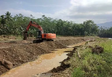 BSI Peduli Warga Terdampak Banjir di Pesanggaran