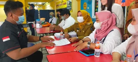 Buka Pelayanan Adminduk Malam Hari 