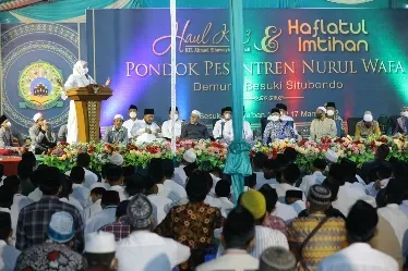 Gubernur Khofifah Lantunkan Sholawat Tibbil Qulub 