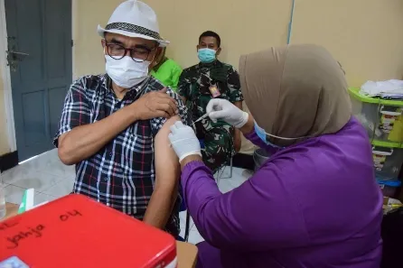 Prof Nidom Sebut Vaksinasi Covid-19 Harus Jamin Keamanan