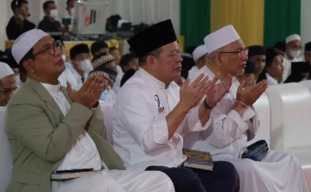 Ketua DPD RI Ajak Yatim Piatu Teladani Nabi Muhammad 