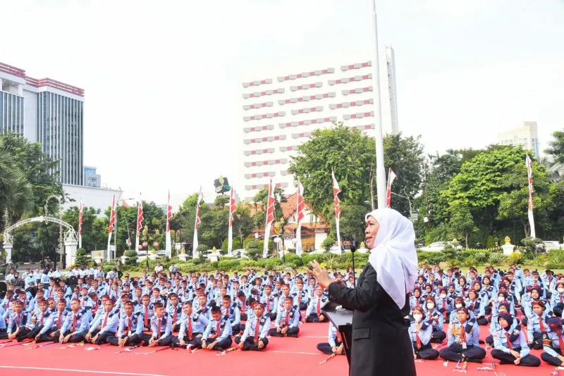 Gubernur Khofifah Bekali Kiat Sukses untuk Siswa SMA Taruna Nusantara