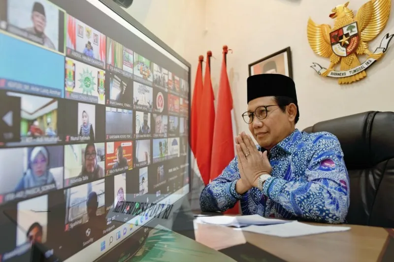 Ajak Mahasiswa Berkarya di Desa, Gus Halim: Kalau Bisa Jadi Kades