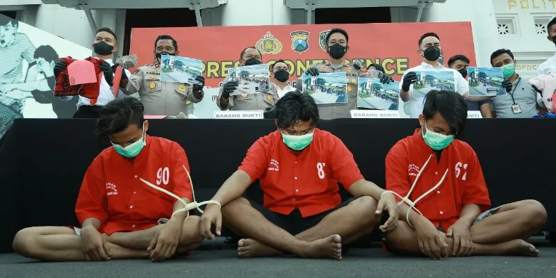 Tiga Oknum Pendekar Diringkus Polisi Polrestabes Surabaya
