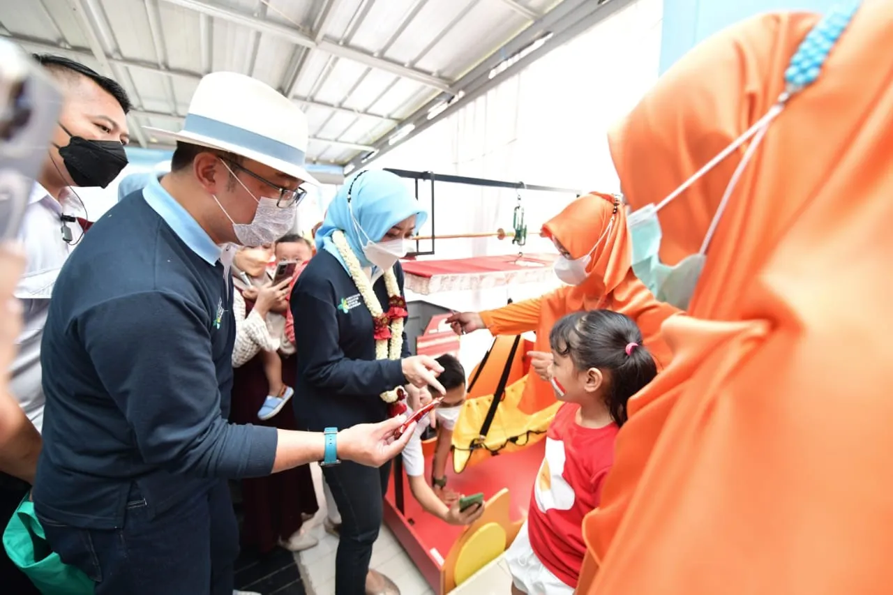 Ridwan Kamil Hadiri Pelaksanaan Kick Off Bulan Imunisasi Anak Nasional