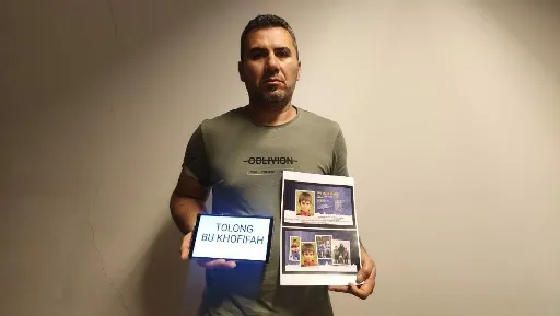 Pria WNA Australia ini Minta Bantuan Gubernur Jatim Khofifah