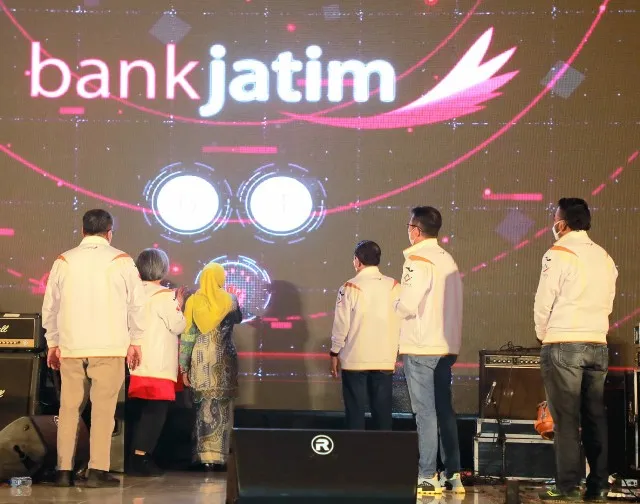Gubernur Khofifah Optimis Bank Jatim Siap Hadapi Kompetisi Perbankan