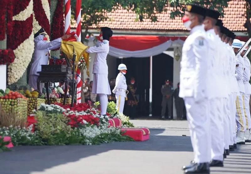 Masyarakat Bangga Jadi Tamu Khusus Gubernur Khofifah di Gedung Grahadi