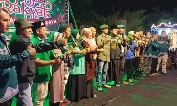 Digelar Dialog Interaktif dan Pembagian Bibit Tanaman Produktif