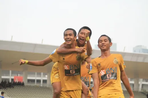 Dua Sundulan Ragil Bawa Bhayangkara FC ke Final MOLA EPA U18 2022