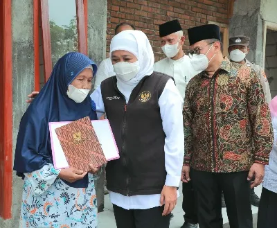 Gubernur Khofifah Upayakan Rumah Layak Huni Bagi Warga Tak Mampu