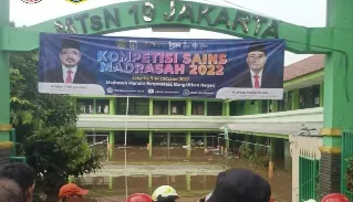 Banjir di Jakarta Renggut Nyawa Tiga Siswa MTs N 19 Pondok Labu