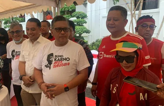 Hasto Minta Kepala Daerah PDIP Komunikasi ke Khofifah, Juga Soal Emil