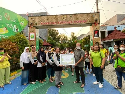 Komisi Anak GKI Sidoarjo Ajak Anak-anak ke Kampung Edukasi Sampah