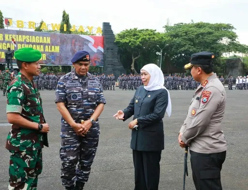 Lima Arahan Gubernur Khofifah Hadapi Cuaca Ekstrem di Jatim