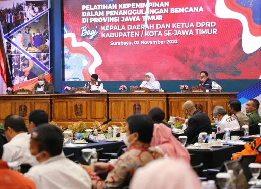 Gubernur Khofifah Ajak  Bupati/Walikota Tingkatkan Kewaspadaan