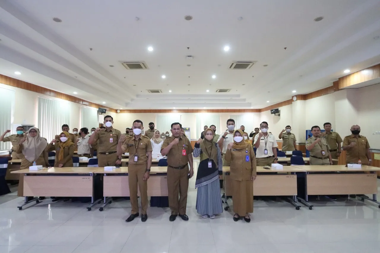 Kadis Kominfo Jatim Buka Rapat Harmonisasi SATA Jatim dengan PPID