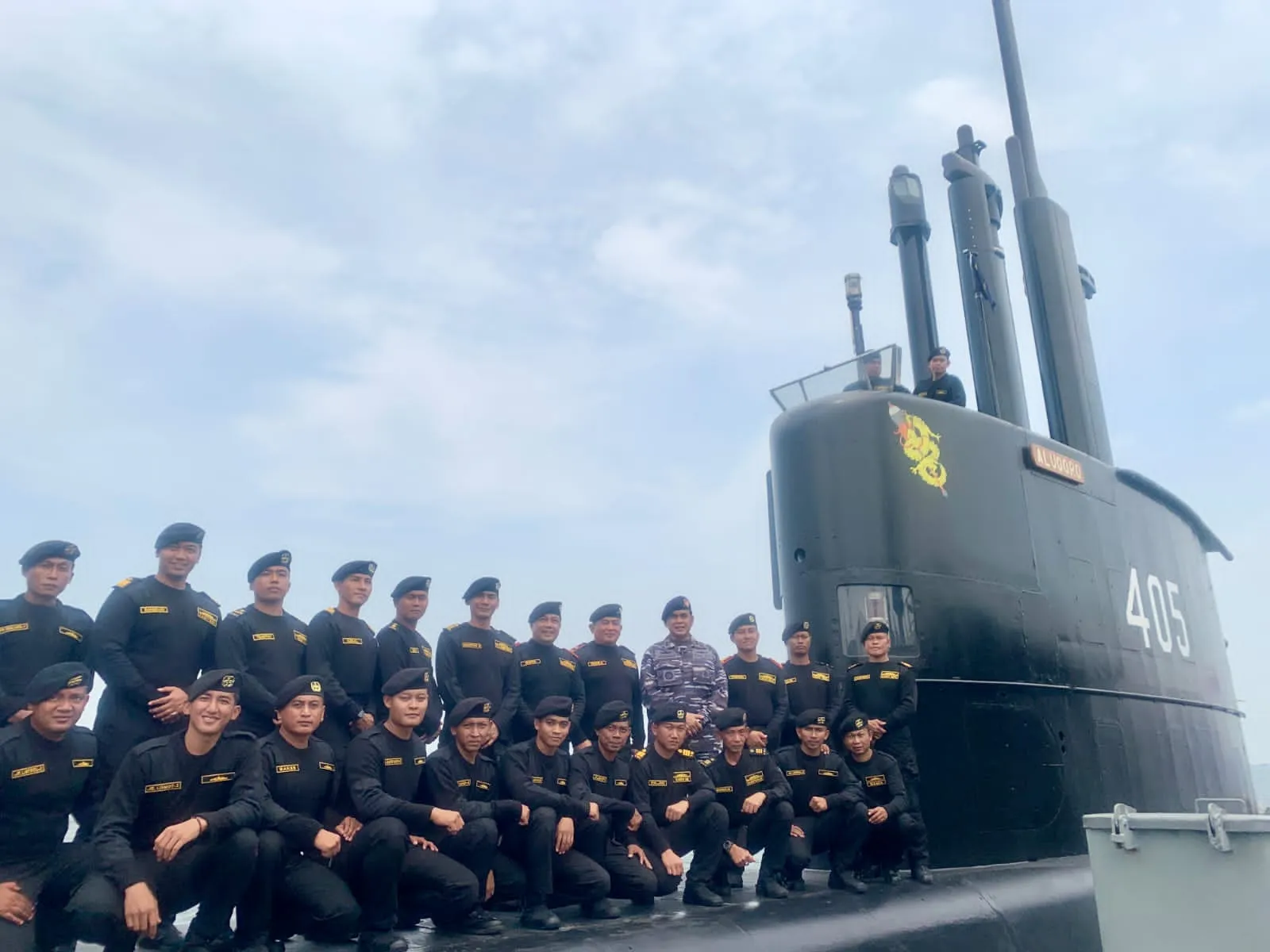 Pangkoarmada II Hadiri Penyematan Brevet Hiu Kencana Tujuh Pejabat Negara