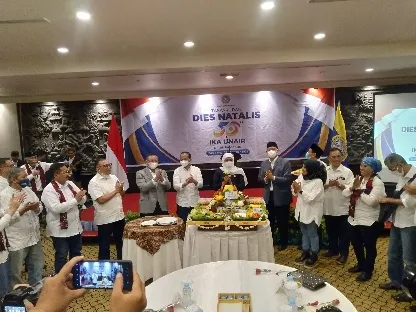 Peneliti UNAIR Temukan Lima Kombinasi Obat, Efektif Lawan Corona
