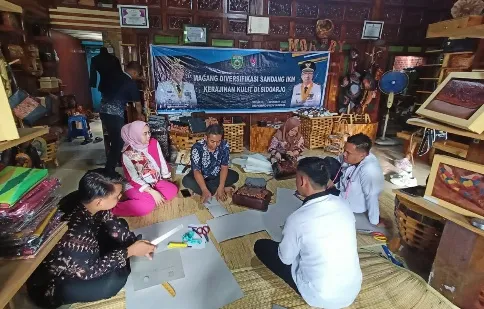 Pengrajin Muara Enim, Magang di Galeri MORFBY Tanggulangin, Sidoarjo