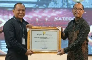 BPBD Jatim Terima Penghargaan dari SPS Unair