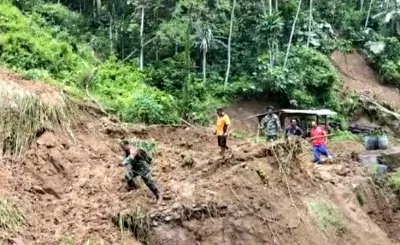 Tertimbun Longsor, Seorang Warga Karanganyar Meninggal Dunia 