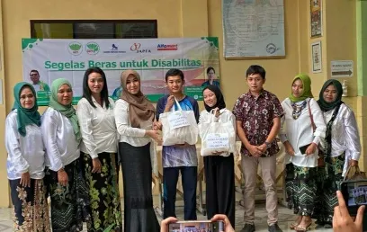 Gerakan Segelas Beras (Gernas) untuk Disabilitas Dilakukan Ning Lia