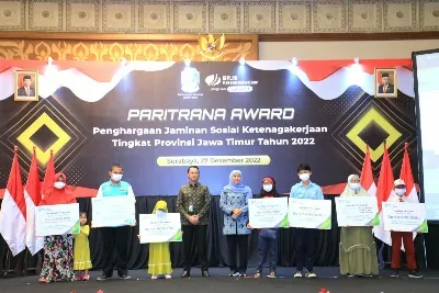 Gubernur Khofifah Pesan Pentingnya Peningkatan Perlindungan Ketenagakerjaan