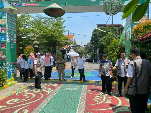 ASN dan LKK Malang Studi Komparasi di Kampung Edukasi Sampah Sidoarjo 
