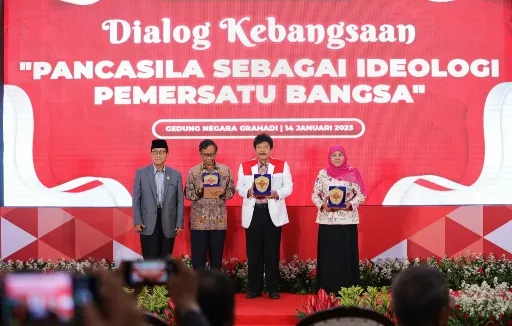 Khofifah: Hasil Sinergi, Gotong-Royong dan Tepo Seliro Masyarakat 