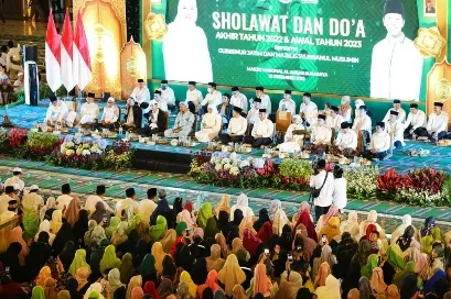 Gubernur Khofifah Ajak Berdoa Tahun 2023 Penuh Keberkahan dan Kebaikan