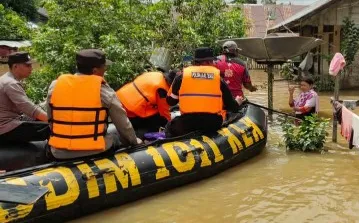 Banjir Kapuas Meluas, Sebanyak 4.166 Rumah Terendam
