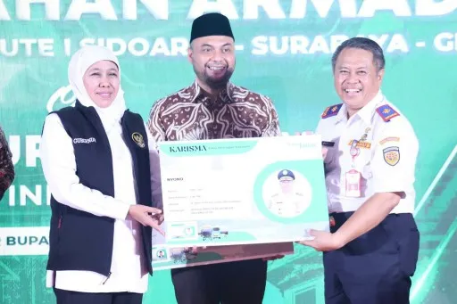 Gubernur Khofifah Luncurkan Tambahan 10 Armada Bus Transjatim Koridor I 