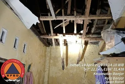 Empat Rumah Rusak Akibat Gempa M6,6