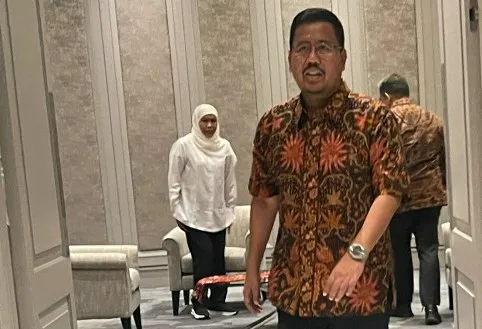 Khofifah Bertemu Sekjen Gerindra Ahmad Muzani