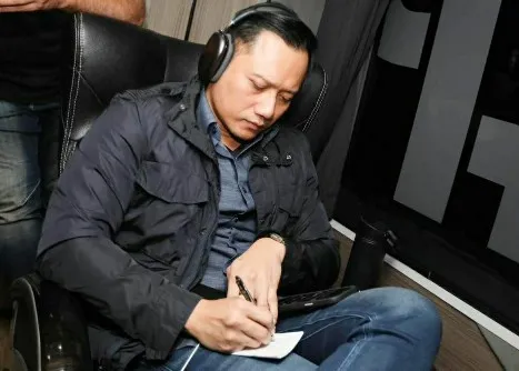 AHY  Disambut Antusias Para Netizen