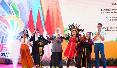 Gubernur Khofifah Minta SMK Kuatkan Pendidikan Vokasi Berdaya Saing