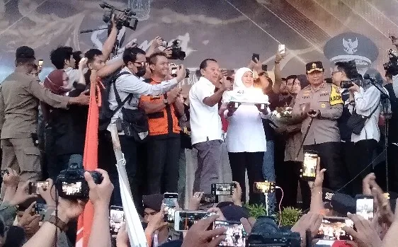 Khofifah Ingatkan Pentingnya Harmonisasi Hubungan Industrial 